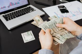 Débours en micro-entreprise : déduire ses charges légalement